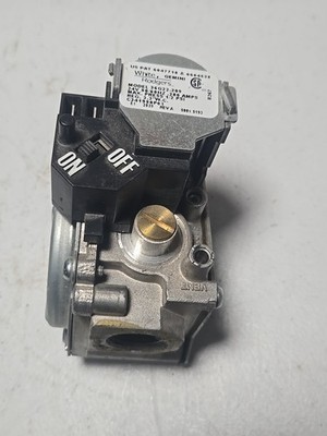 White Rodgers 36G22 209 Gas Valve TRANE American Standard C341950P01 used 