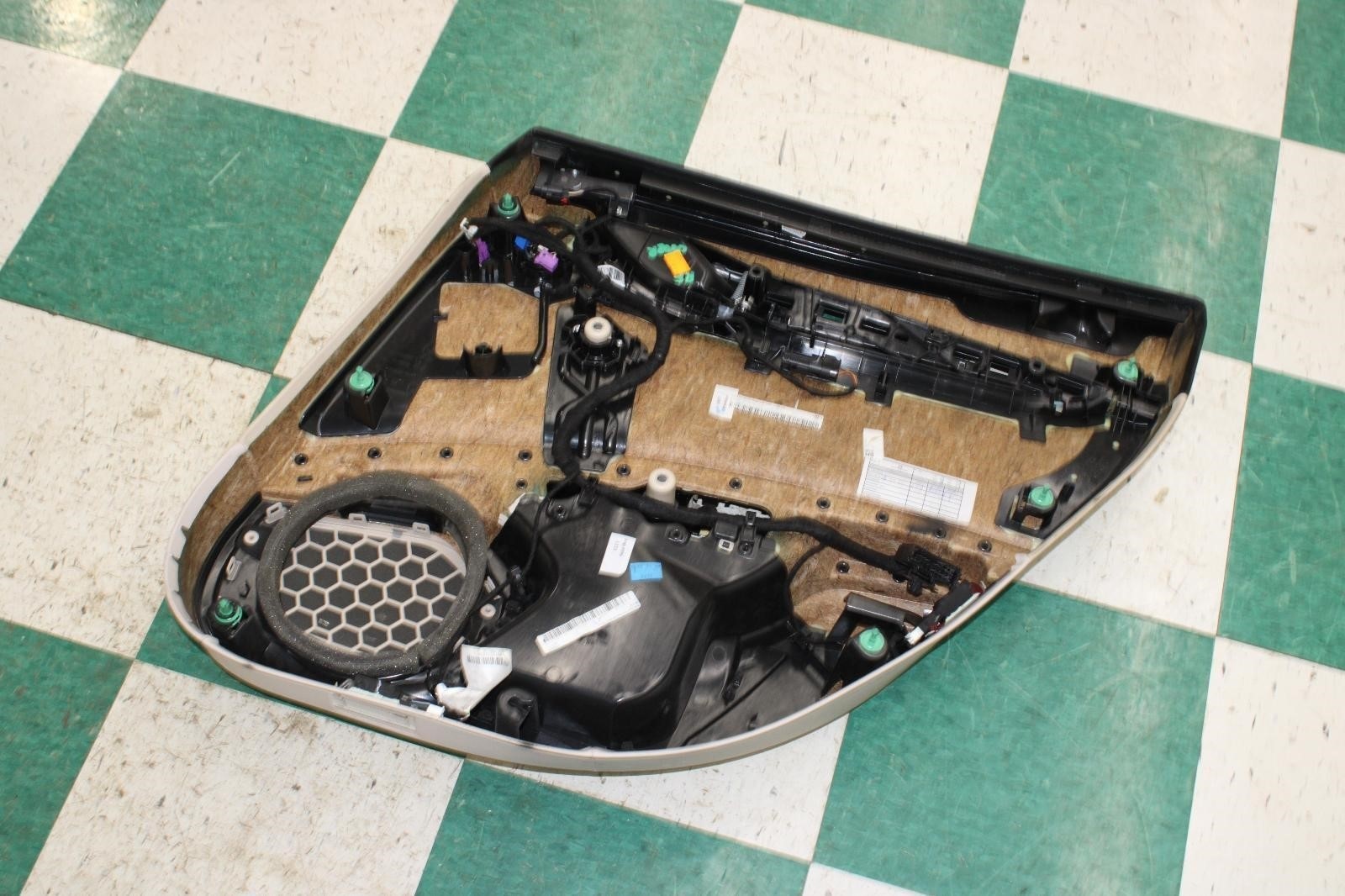 Maserati Ghibli 2014-2017 REAR+LEFT Door panel