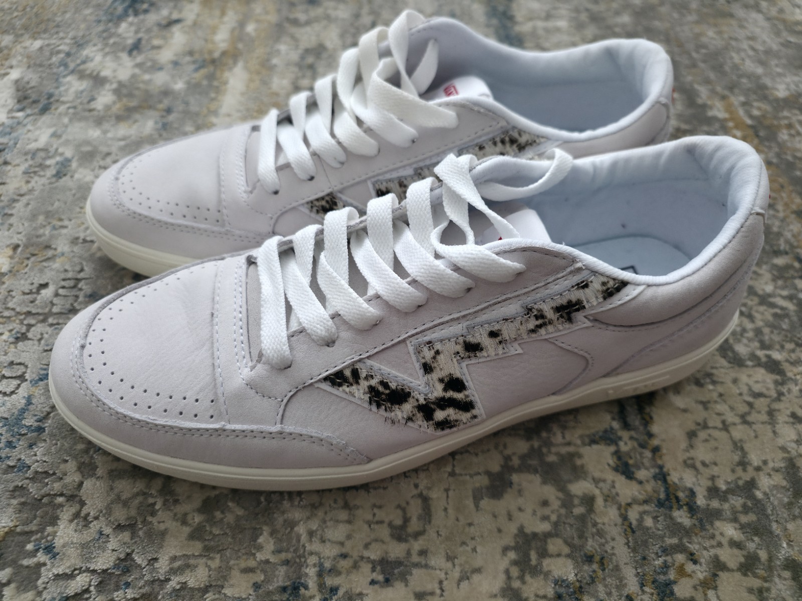 UK 10.5 Scarpe da ginnastica uomo Vans Lowland Cc Blt True White Pony