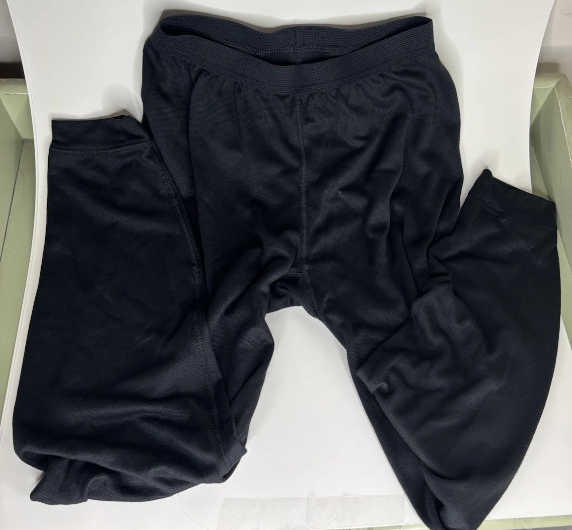 Patagonia Capilene Womens Size Medium Black Base layer Pants