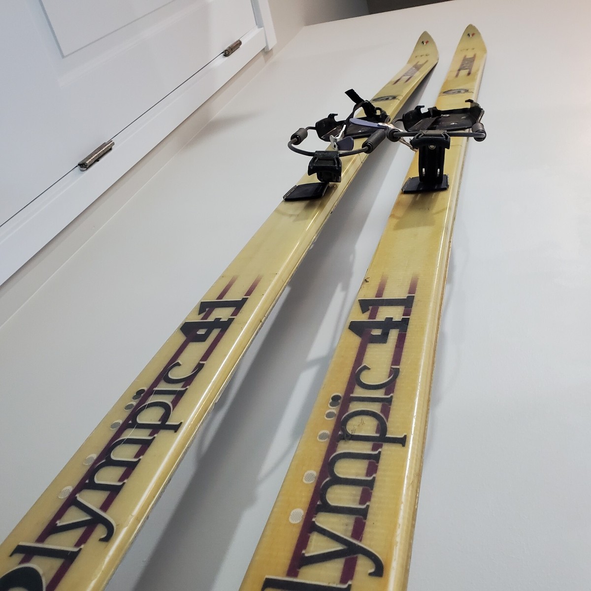 ロシニョール □ROSSIGNOL スキー板 OLYMPIC 41 174cm、ビンディング axial2