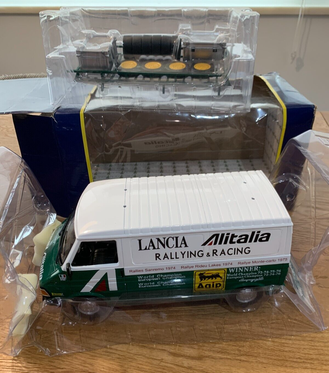 ALTAYA 1/18 - Fiat 242 Lancia Stratos Alitalia 1974 Assistance Rallye EUR 108,00 - FR ALTAYA 1/18 - Fiat 242 Lancia Stratos Alitalia 1974 Assistance Rallye EUR 108,00 - FR