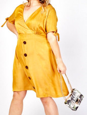 WOMEN PLUS SIZE SUNSHINE SURPLICE NECK HALF SLEEVE MIDI DRESS ( SIZE UK20 )