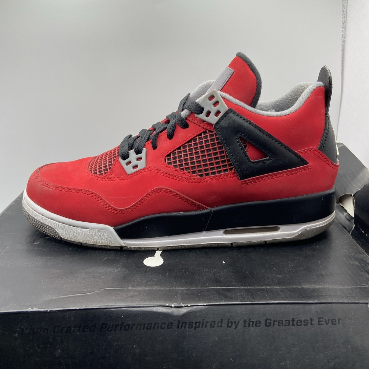 Size 7y- Jordan 4 Retro Toro Bravo 2013 | eBay display picture 3