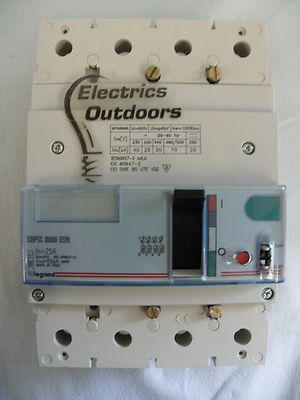 LEGRAND 25 AMP 25kA VIERPOLIG MCCB DPX 250 ER 252 11