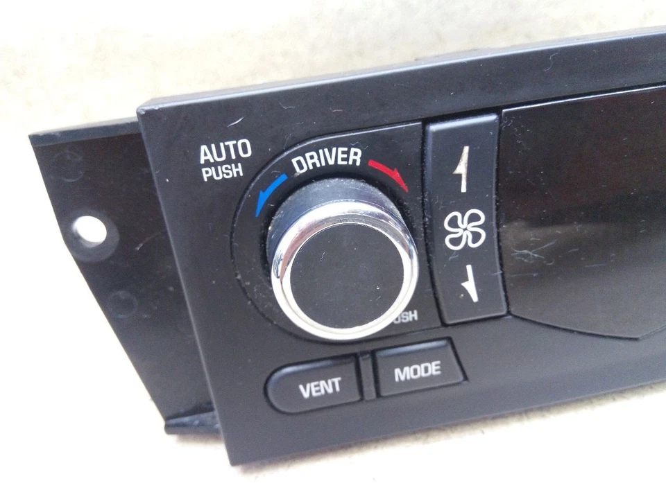Control de clima de temperatura automático 10339960 para 02-07 BUICK RENDEZVOUS w194 Foto 2 de 4