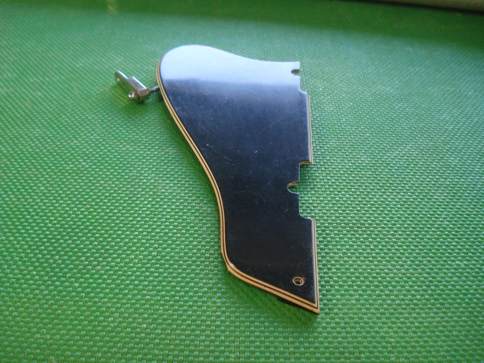 Vintage 1965 Gibson ES-175D Pickguard With Bracket - Image 4 of 4