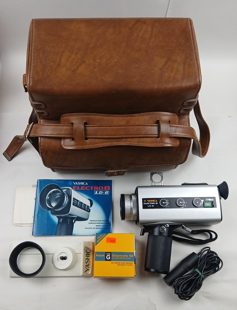 Yashica Electro 8 LD-6 Super 8 Movie Camera Remote Manual Case Vintage Tested