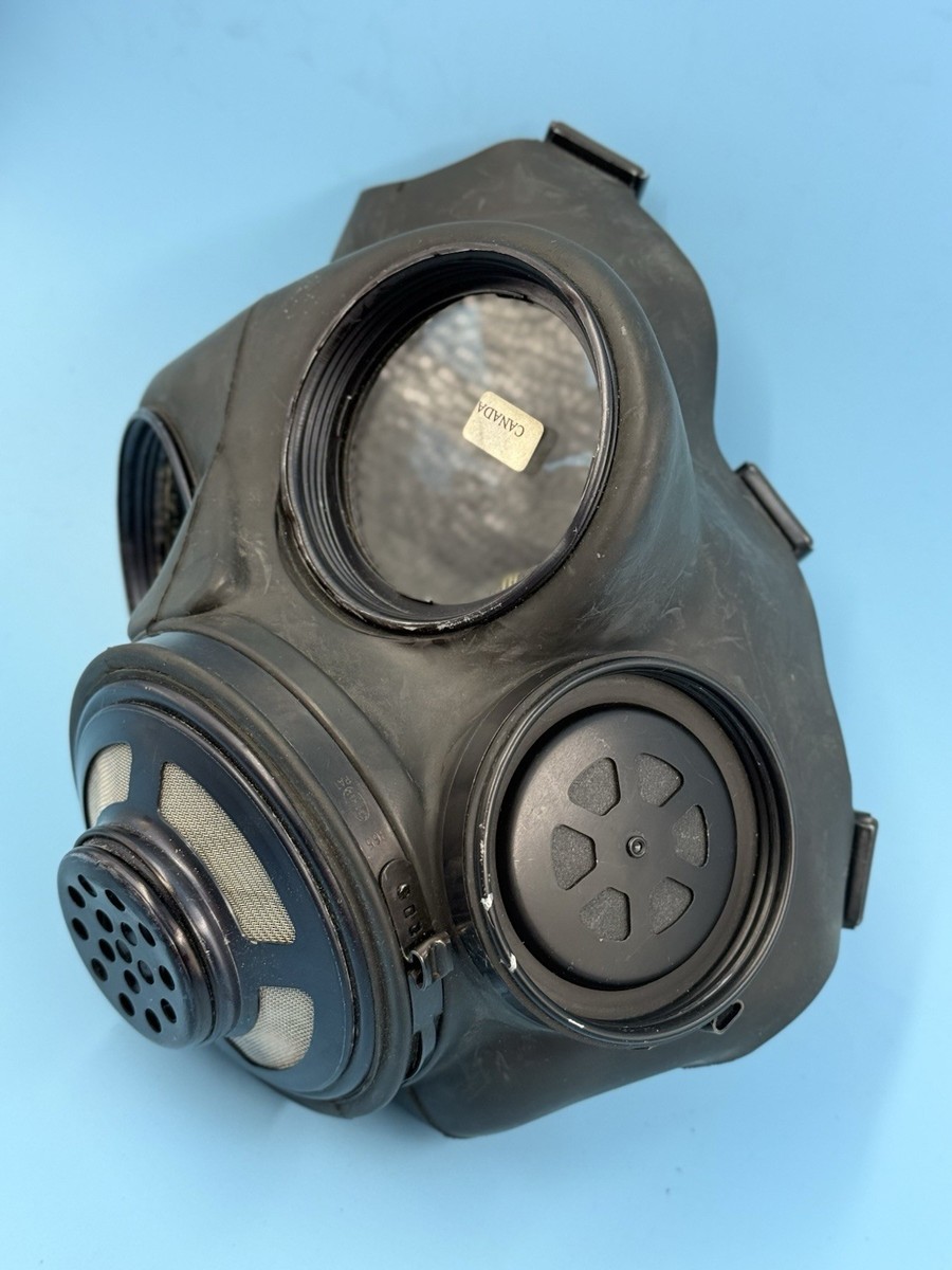 【実物美品】 カナダ軍C3ガスマスク 1971年製 Vintage Canadian C3 Military Surplus Gas Mask W/ New Filter | eBay