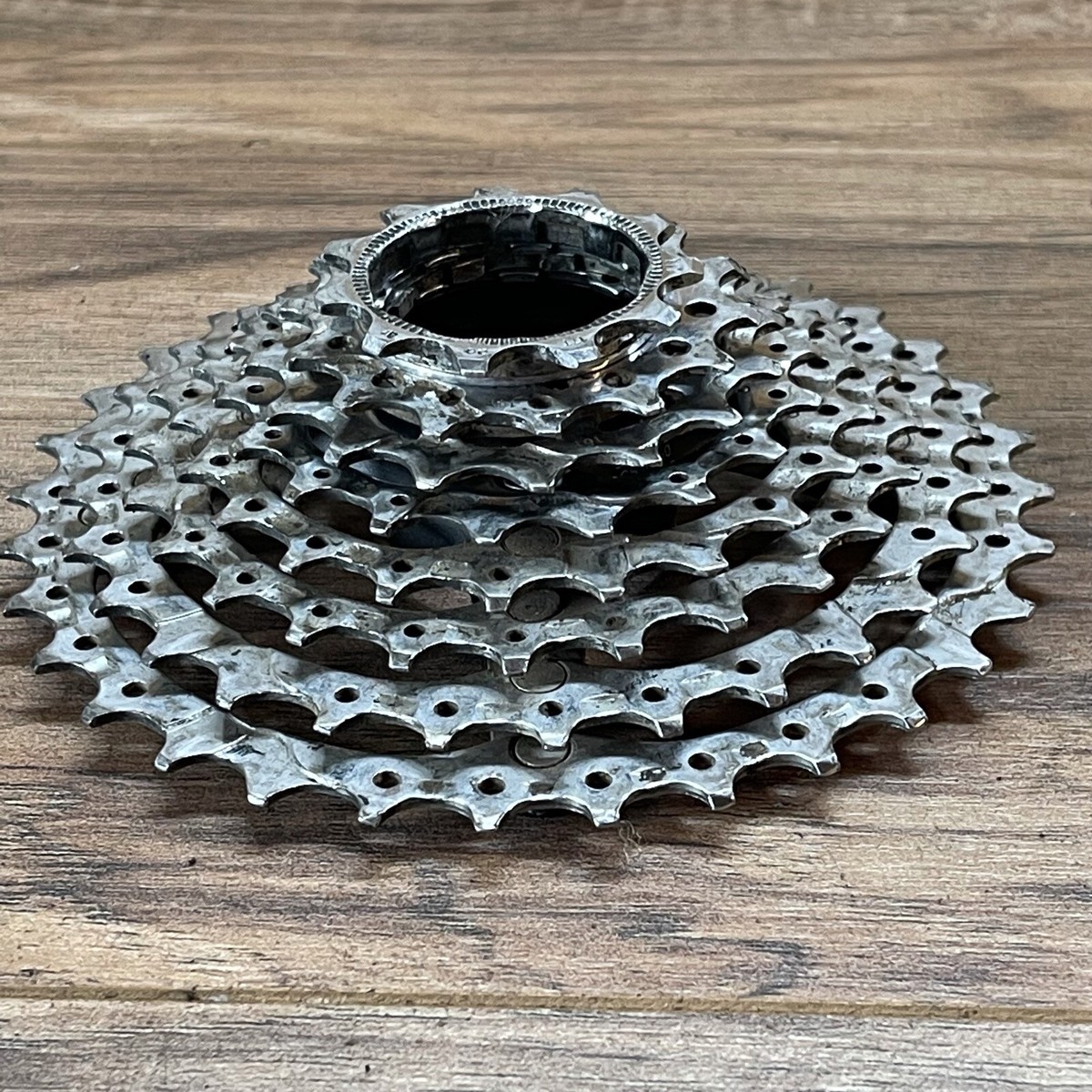 Shimano Deore XT 9 Speed CS-M750 11-32 Cassette Missing Lock