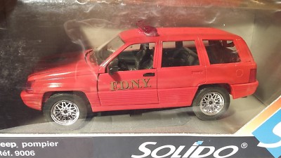 Maquette Camion pompiers de New-York Eagle American laFrance 2001