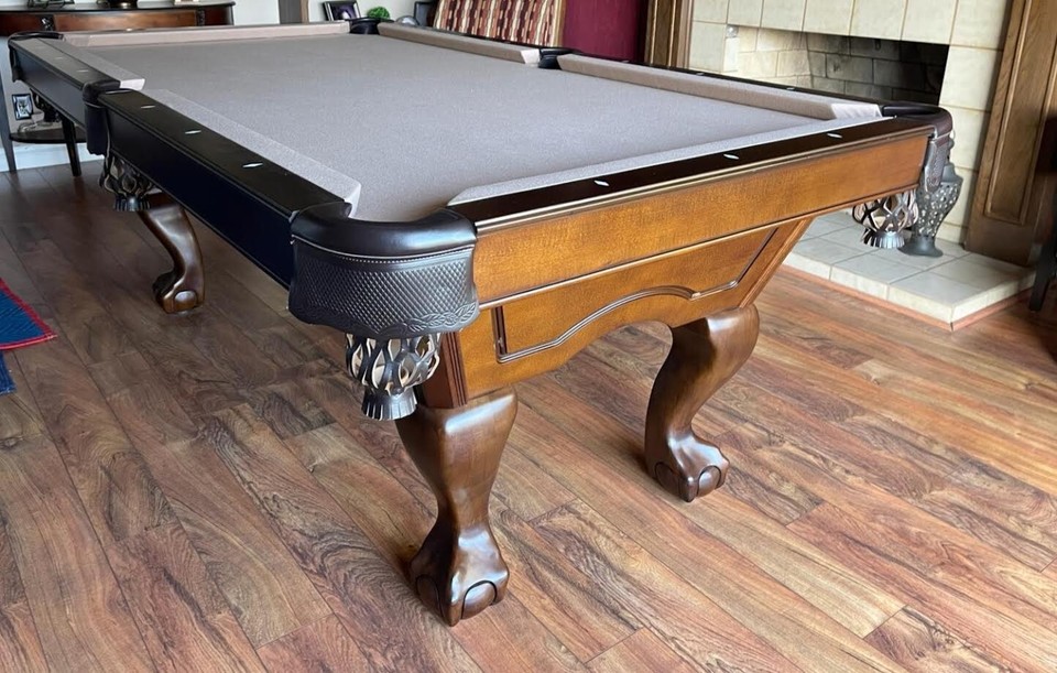 7ft Brunswick Contender pool table,new felt any color, delivery setup