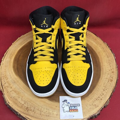 Nike Air Jordan Retro 1 Mid New Love 554724-035 Size 10 Nike Air Jordan Retro 1 Mid New Love 554724-035 Size 10