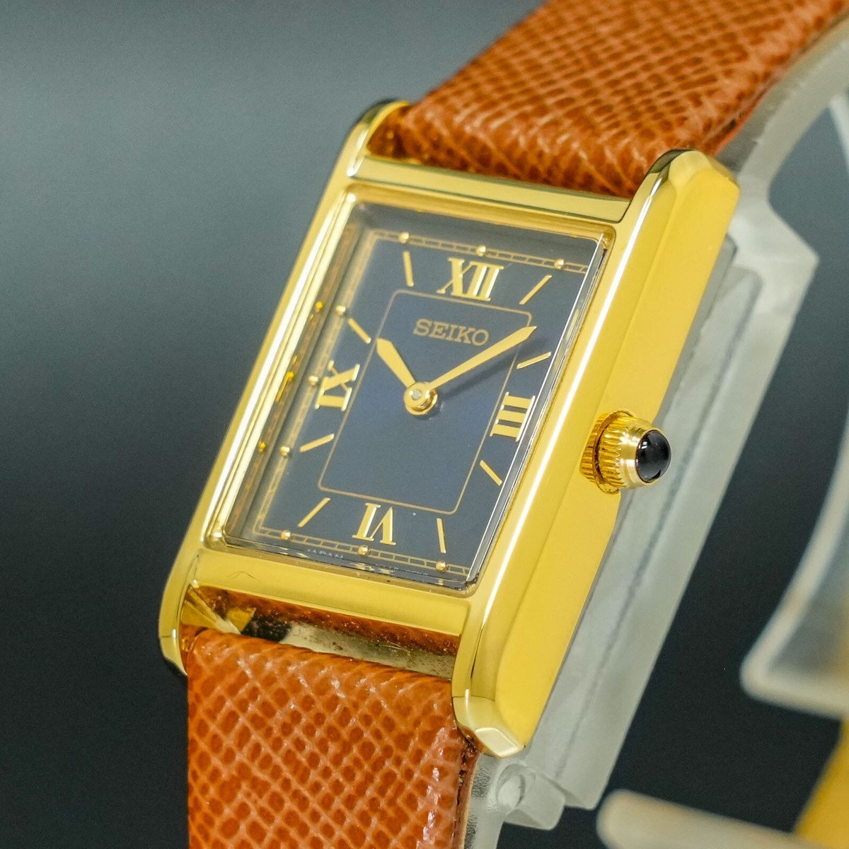 Rare[MINT] SEIKO V115-0DA0 Solar Tank Nano Universe Limited Navy