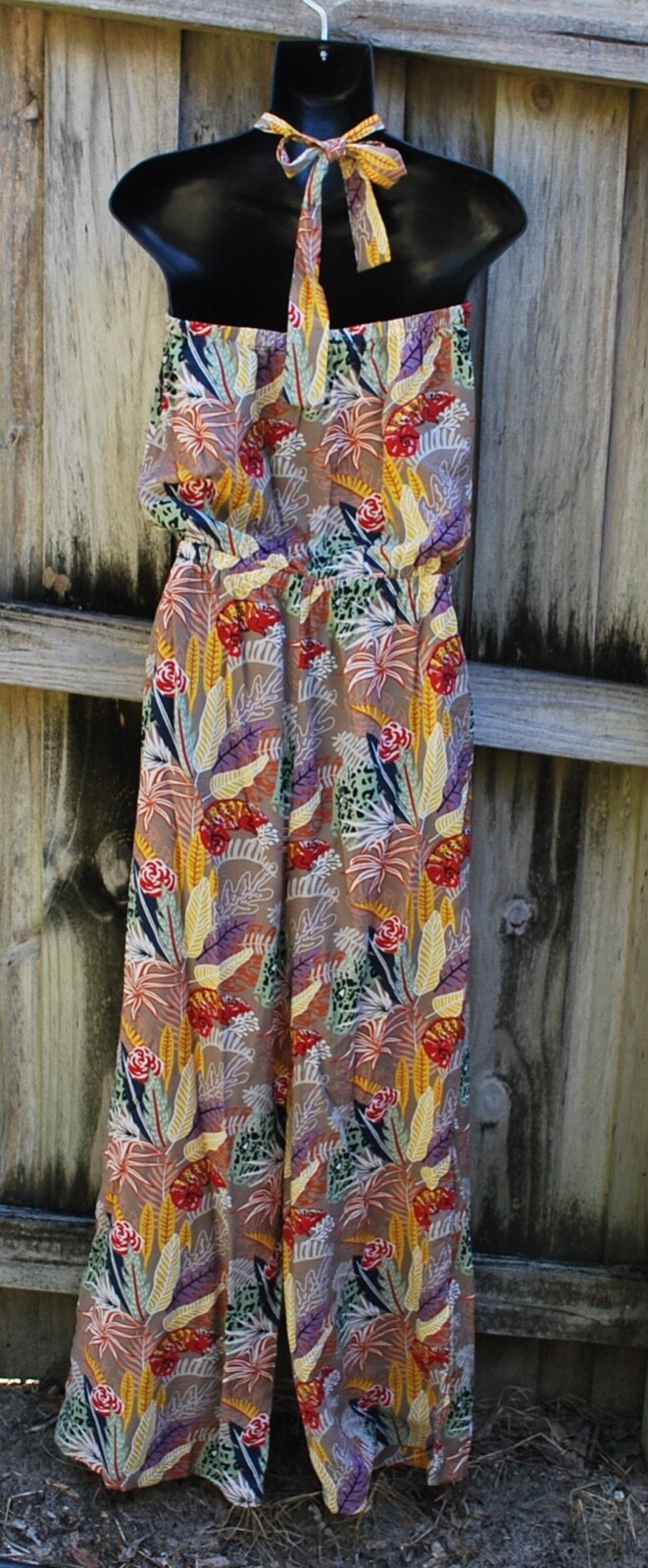 Easel Los Angeles Boutique Romper, Jumper, Jumpsuit Halter Neck size