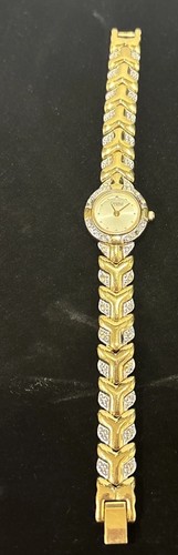 Vtg Caravelle Bulova Watch Women Gold Silver Tone Braclet Band Round Sold As Is