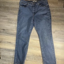 Levi's Jeans, Women's Size 12, Medium Wash, Denim, Classic Straight, Pockets,