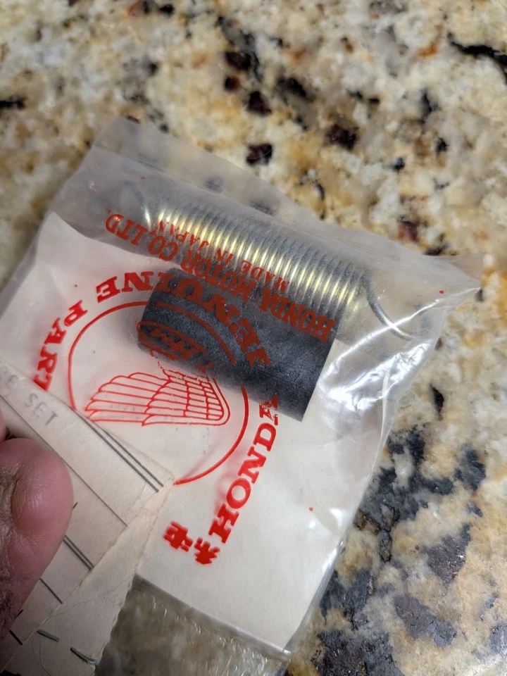 CARBURADOR RESORTE RETORNO HONDA CB750 CB750K1 CB750K2 CB750K3 CB750K4 CB750K5 R31 Foto 2 de 2