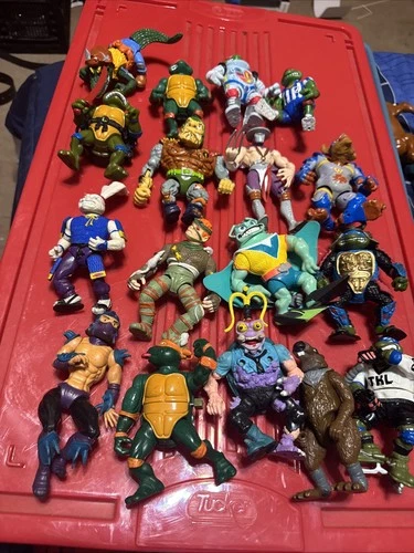 Vintage TMNT Action Figure Lot Of 17 Turtles