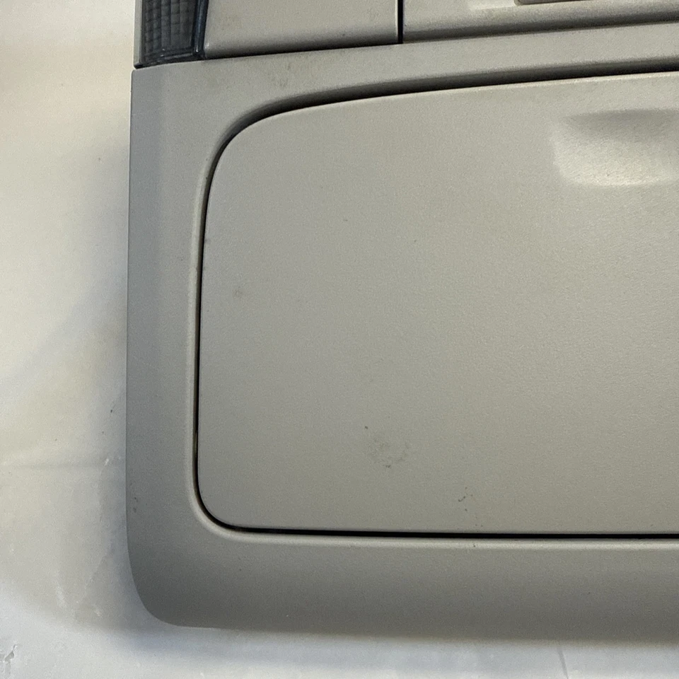 2010-14 SUBARU LEGACY OUTBACK OVERHEAD DOME LIGHT LAMP W/ SUNROOF SWITCH OEM - Image 2 of 4