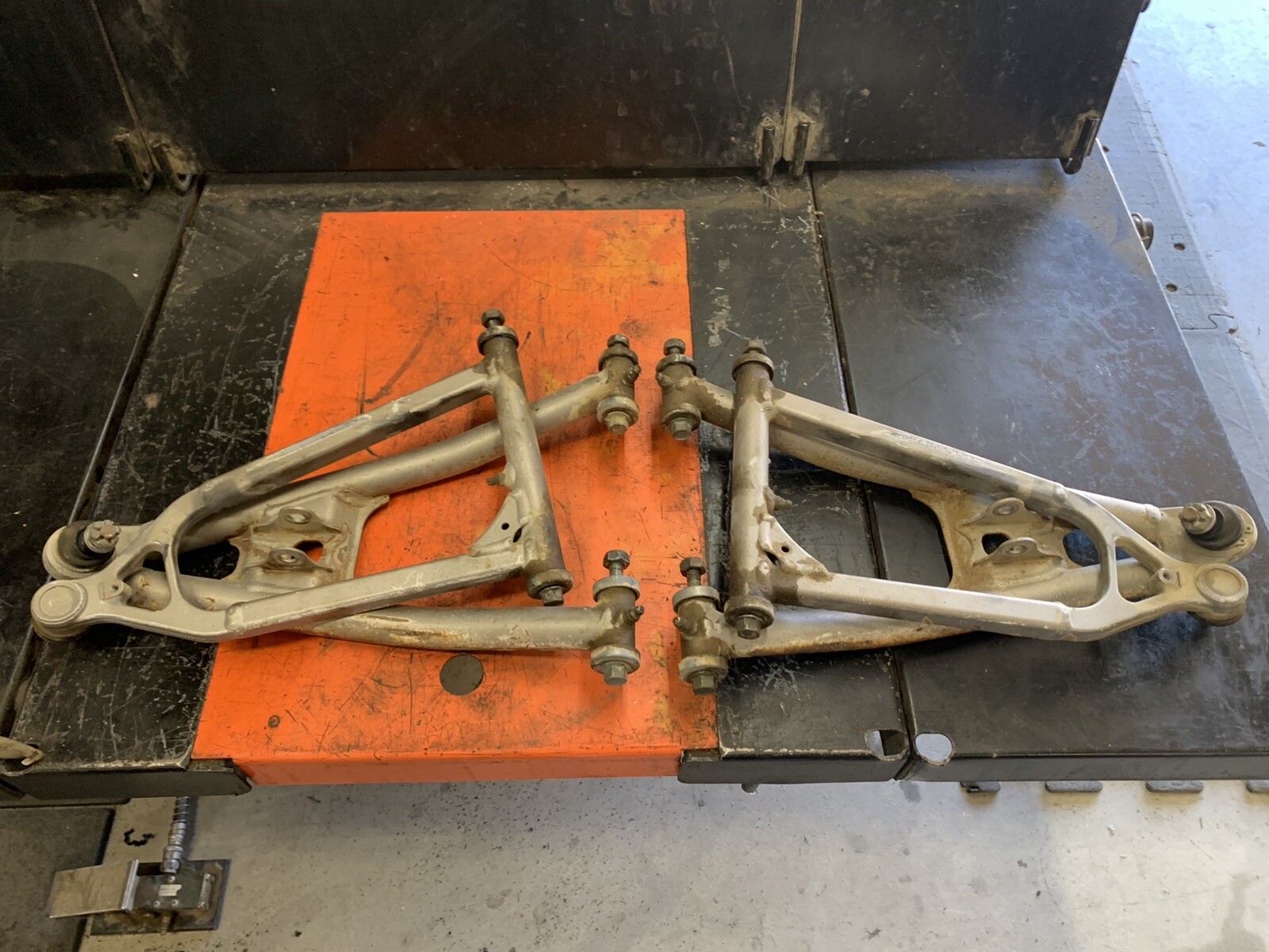 04 05 06 07 08 OEM Yamaha Yfz450 YFZ 450 Front Upper & Lower Control