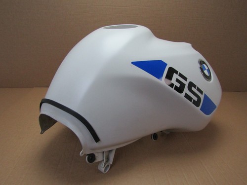 BMW R1150GS Adventure 2005 41,869 miles petrol fuel tank #dented# (7391) - Picture 12 of 16