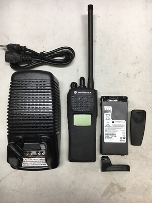 MOTOROLA XTS1500 VHF 136-174mhz P25 Digital Radio H66KDD9PW5BN  500008-00048C-7 
