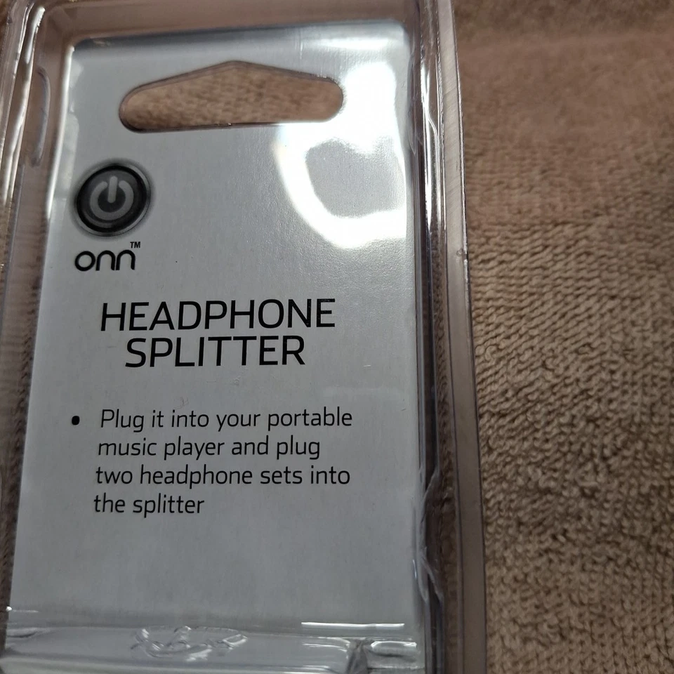 ONN Headphone Splitter Black - Ships from USA - Image 4 of 4