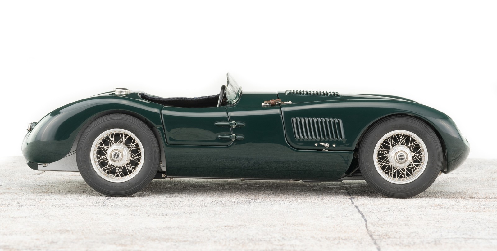 CMC Jaguar C-Type 1952 British Racing Green M-191