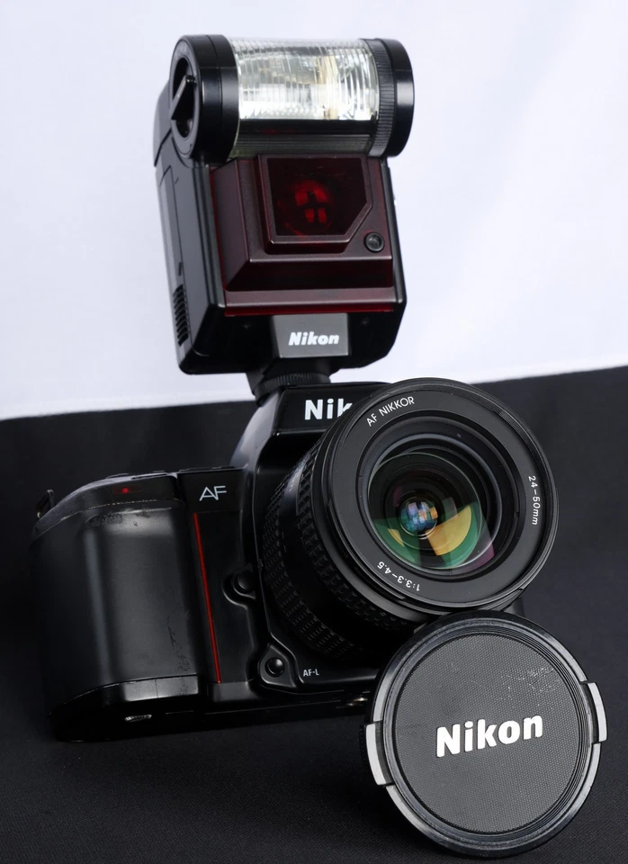 VG Nikon N8008 AF 35mm Film SLR c/w Nikon AF NIKKOR 24-50mm Zoom Lens &SB-20 Kit - Image 3 of 4