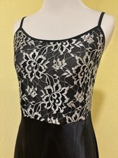 Jones New York Black Satin Top Floral Lace Slip Dress Nightgown Size Medium