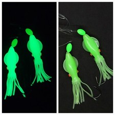 Hi-Lo 30 lb Fishing Rig 2 Hooks Bait 4" GLOW B2 Squid Teasers Fluke Sea Bass