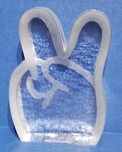 James Jarvis "Peace" 2018 Limited Edition Glass Sculpture - 第 3/12 張圖片