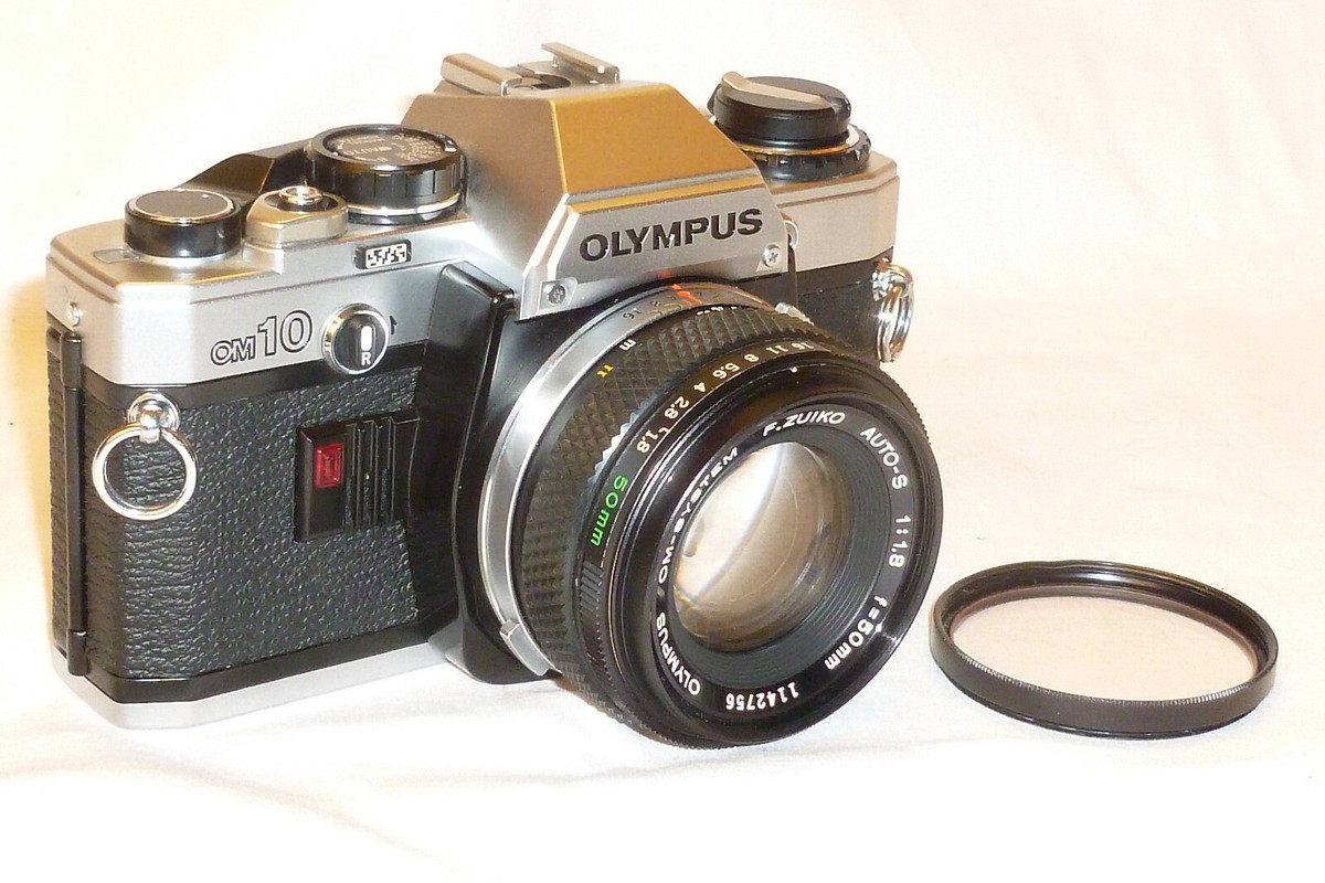 OLYMPUS OM 10 Camera w/ OLYMPUS F ZUIKO 50mm F1.8 AUTO-S Lens, 1.4