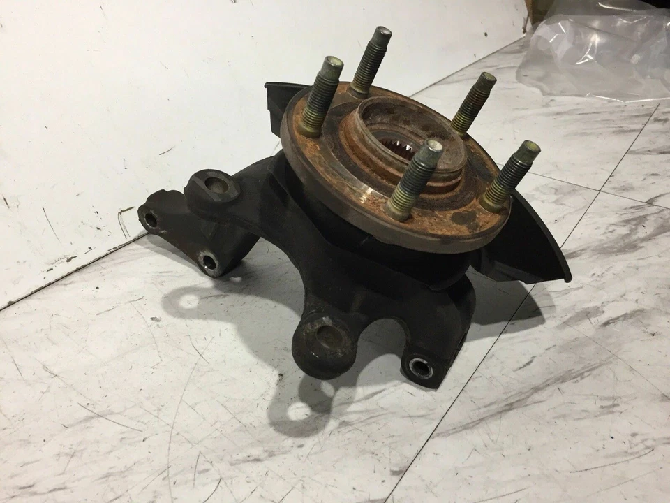 01 02 03 04 Ford Escape Mazda Tribute buje delantero izquierdo husillo nudillo Foto 2 de 4