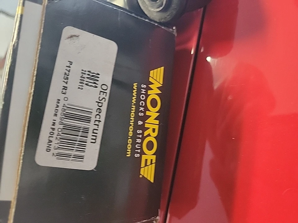 Amortiguadores para Mercedes-Benz C230 C280 C220 1994-2000 Monroe Reflex 39013 Foto 2 de 2