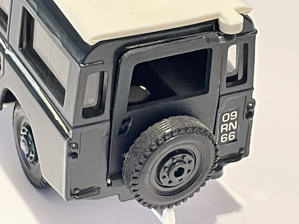 SOLIDO 1/43 LAND ROVER 109 LWB Série 3 Réf : 66