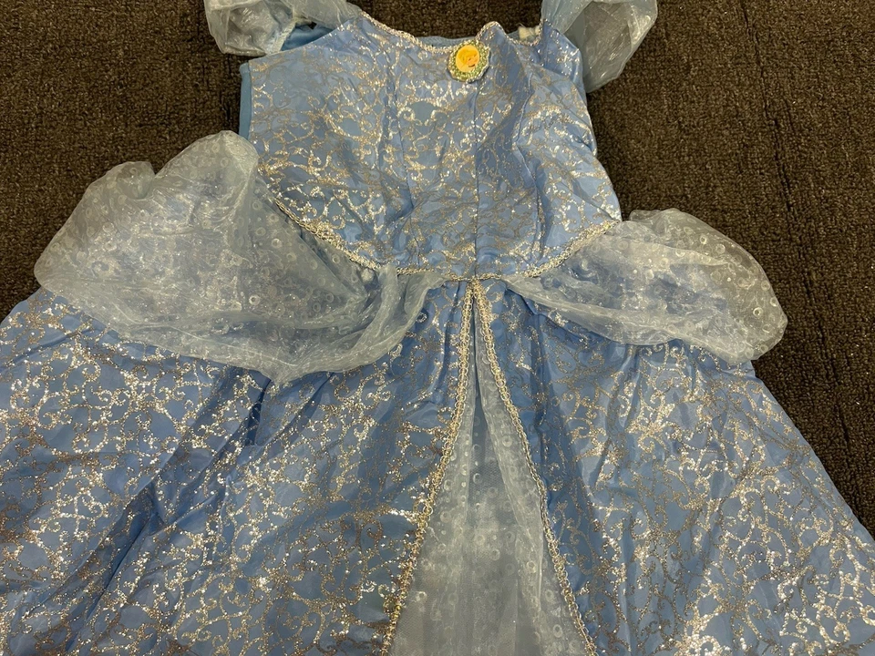 迪士尼公园灰姑娘礼服尺寸 6 带 Bibbidi Bobbidi 精品背包 — 第 3/4 张图片