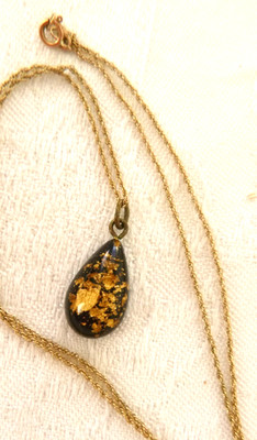 Goldflocken in Harz Träne Anhänger an 10K Gold 18'' Kabelkette (1,1gr Kette)