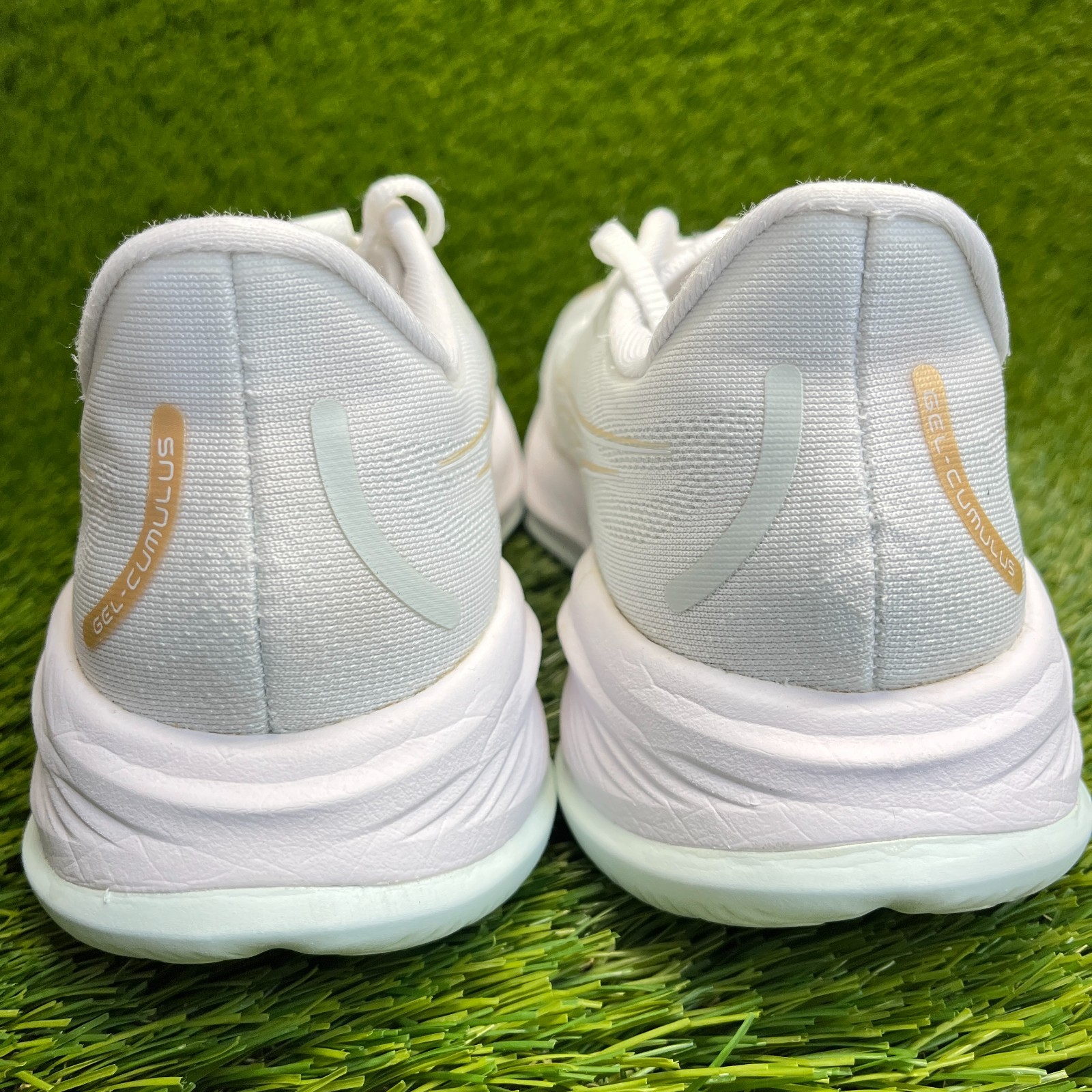 Asics Gel Cumulus 26 Womens Size 9.5 White Gold Athletic Running Shoes Sneakers thumbnail 7