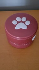 New Sand  Paws Fog Hand Poured Black Currant 15 oz Candle Neutralizes Pet Odors