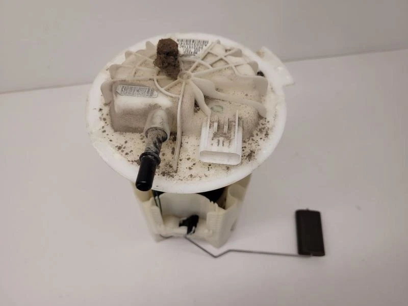 2008 09 2010 DODGE CARAVAN Fuel Pump Assembly 3.3L 68030875AA 08-10        Foto 2 de 4