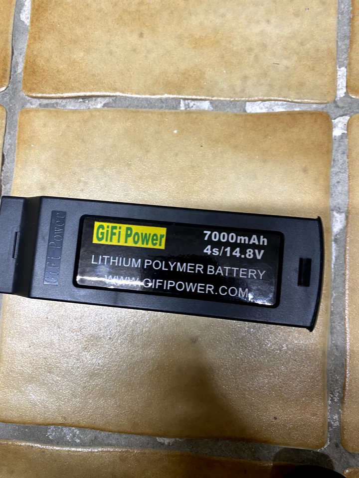 Yuneec Typhoon H Drohne mit Yuneec Sky View FPV Brille und Wizzard - Bild 4 von 4