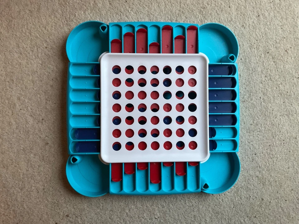 Vintage Stay Alive The Ultimate Survival Board Game by MB GAMES 1993 ~ Complete - Image 2 of 4