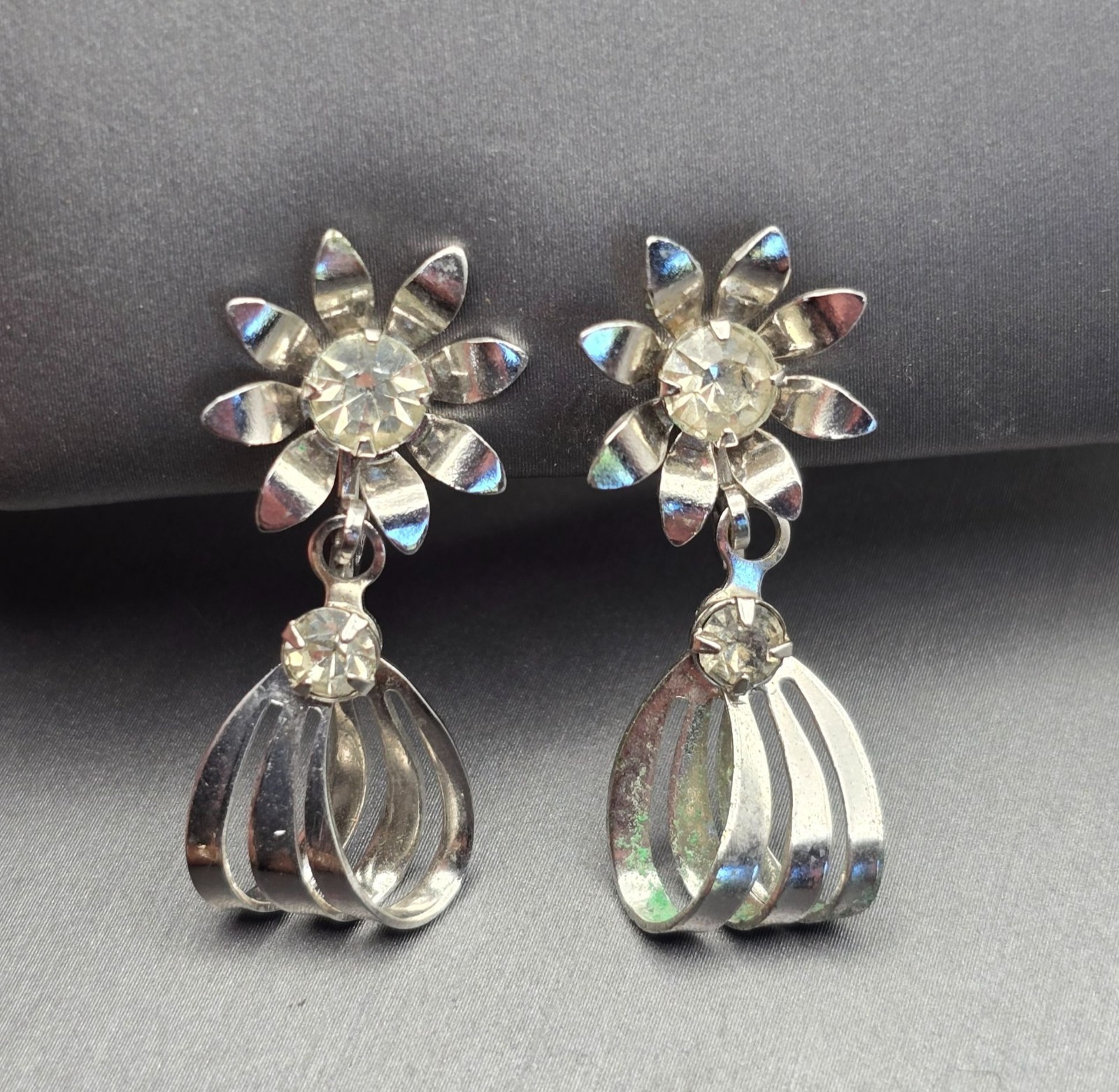 VTG Rhinestone Floral Dangle Screw Back Earrings 1.5