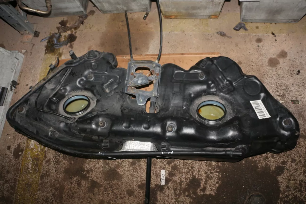 W203 fuel tank deals