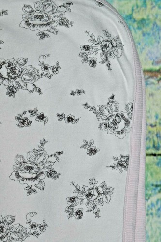 Vitamins Baby Girl Blanket Black White Floral Toile Pink Back "Pretty" Cotton - Picture 2 of 6