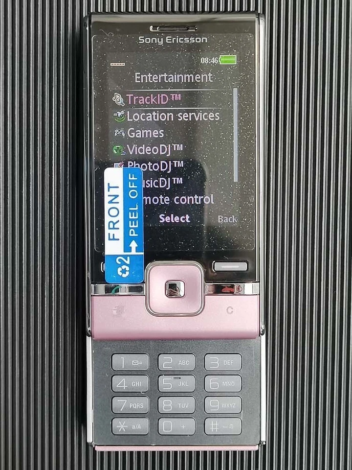Unlocked - Sony Ericsson T715 - 2G 3G 3MP Keyboard Slider phone fully working - Image 4 of 4