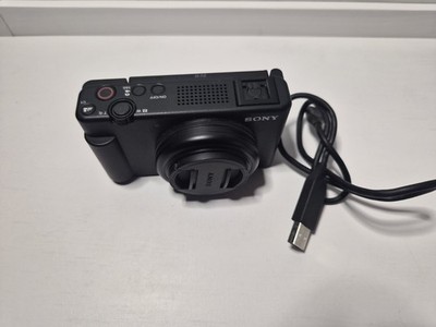 Sony ZV-1F 20.1MP Compact Digital Camera Side flip-out 3.0  LCD screen + RODE Go