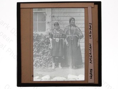 Indianer traditionelles Kleid magische Laterne Slide um 1900